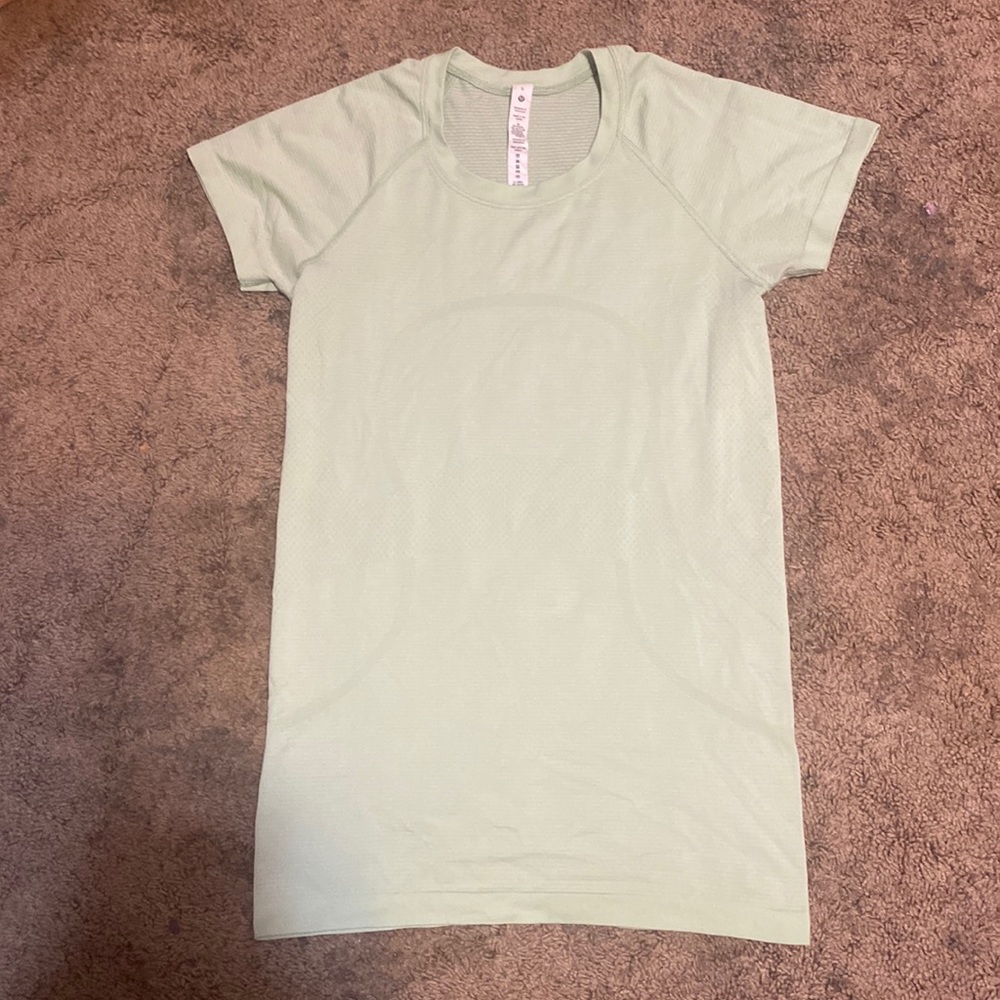 Lululemon Swiftly Top